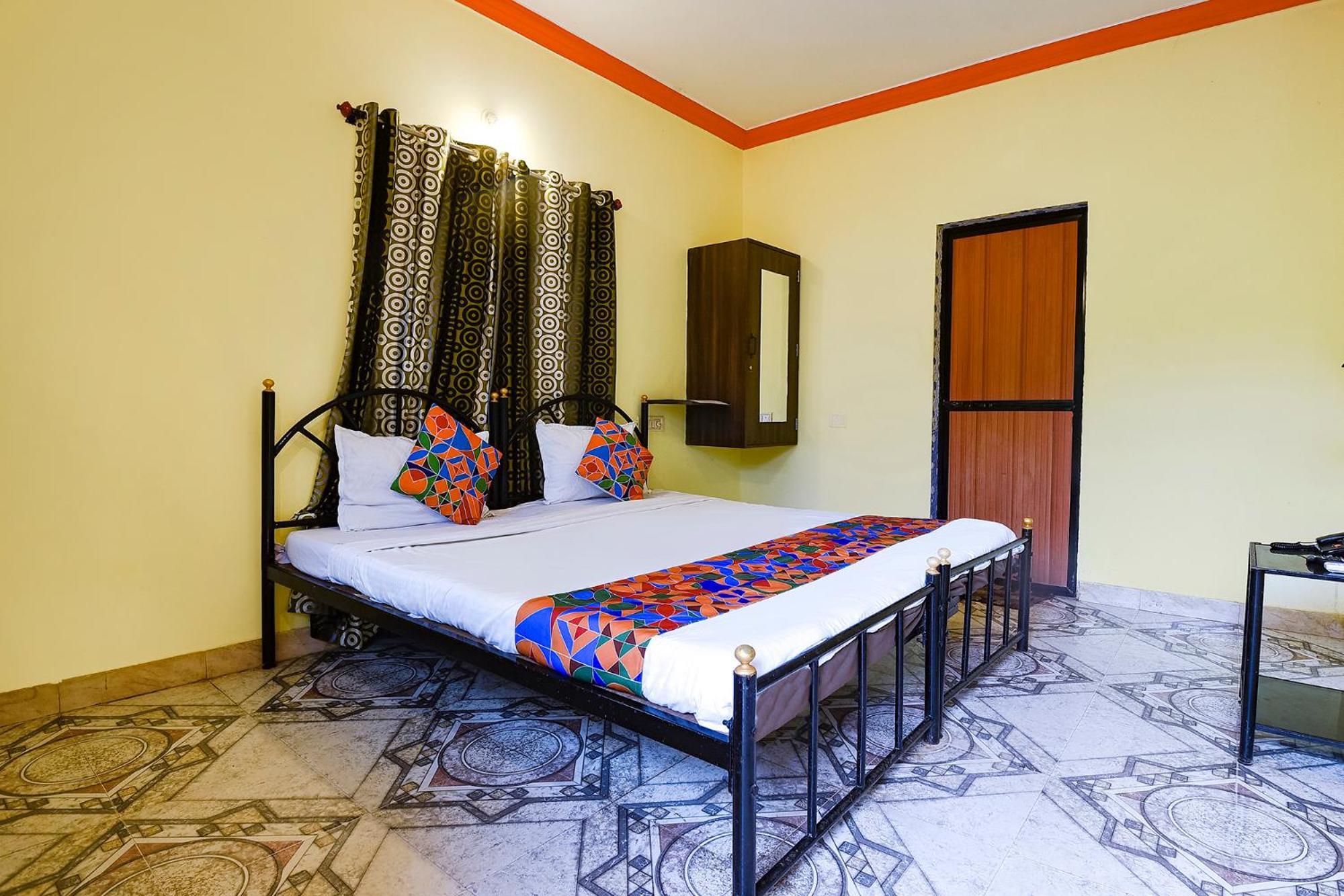 Fabhotel Joaquim Beachside Resort - Nr Tito'S Lane, Baga Beach ภายนอก รูปภาพ