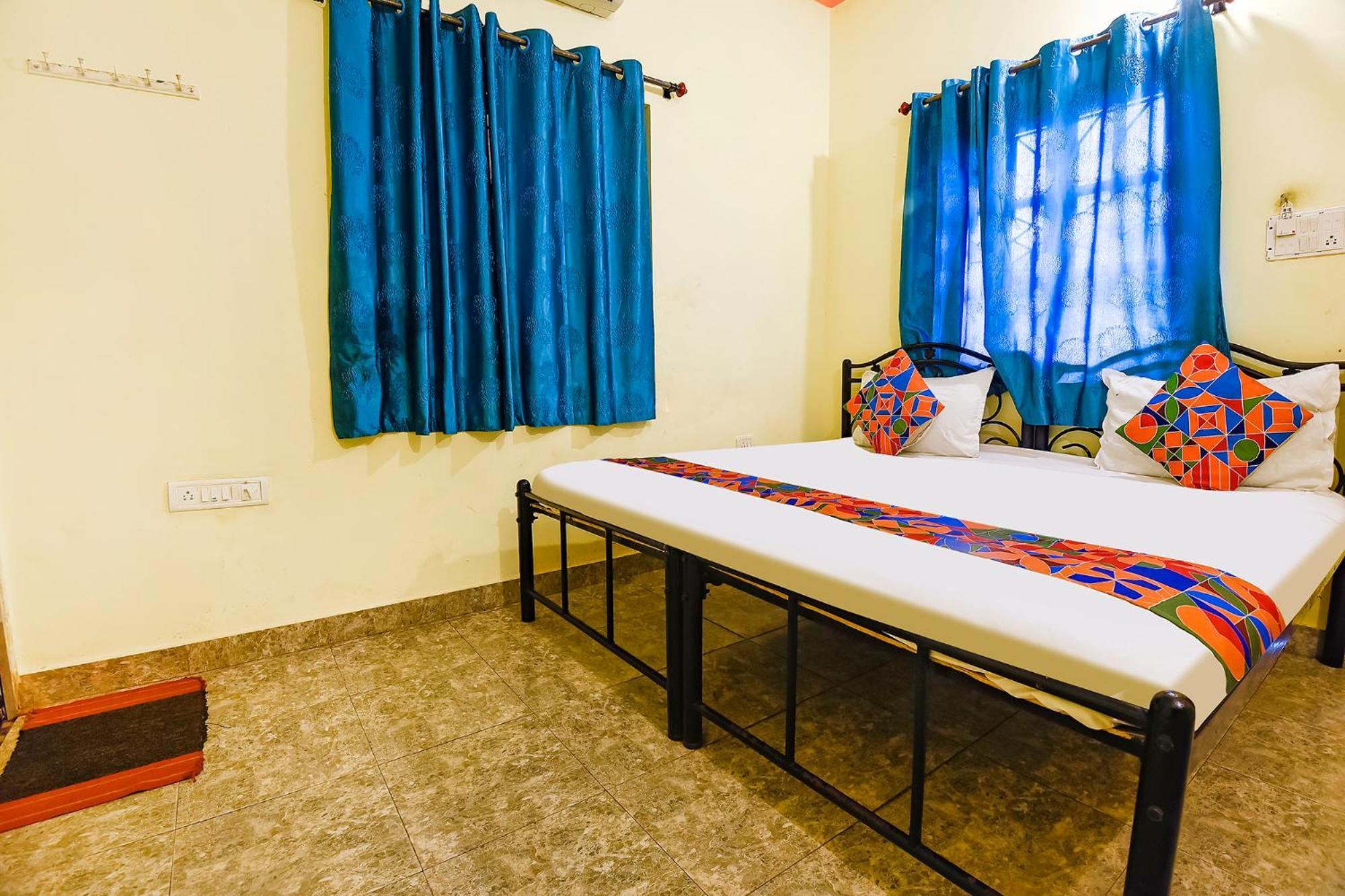 Fabhotel Joaquim Beachside Resort - Nr Tito'S Lane, Baga Beach ภายนอก รูปภาพ