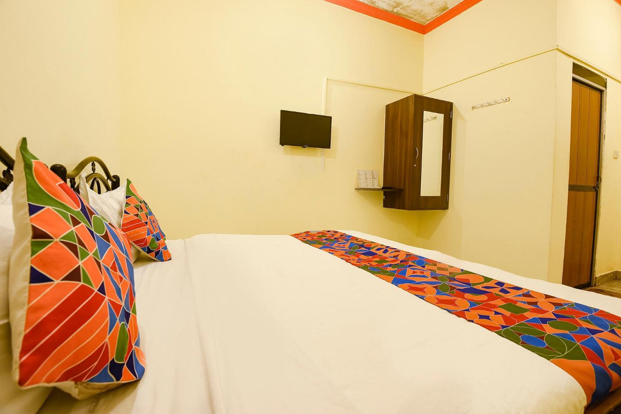 Fabhotel Joaquim Beachside Resort - Nr Tito'S Lane, Baga Beach ภายนอก รูปภาพ
