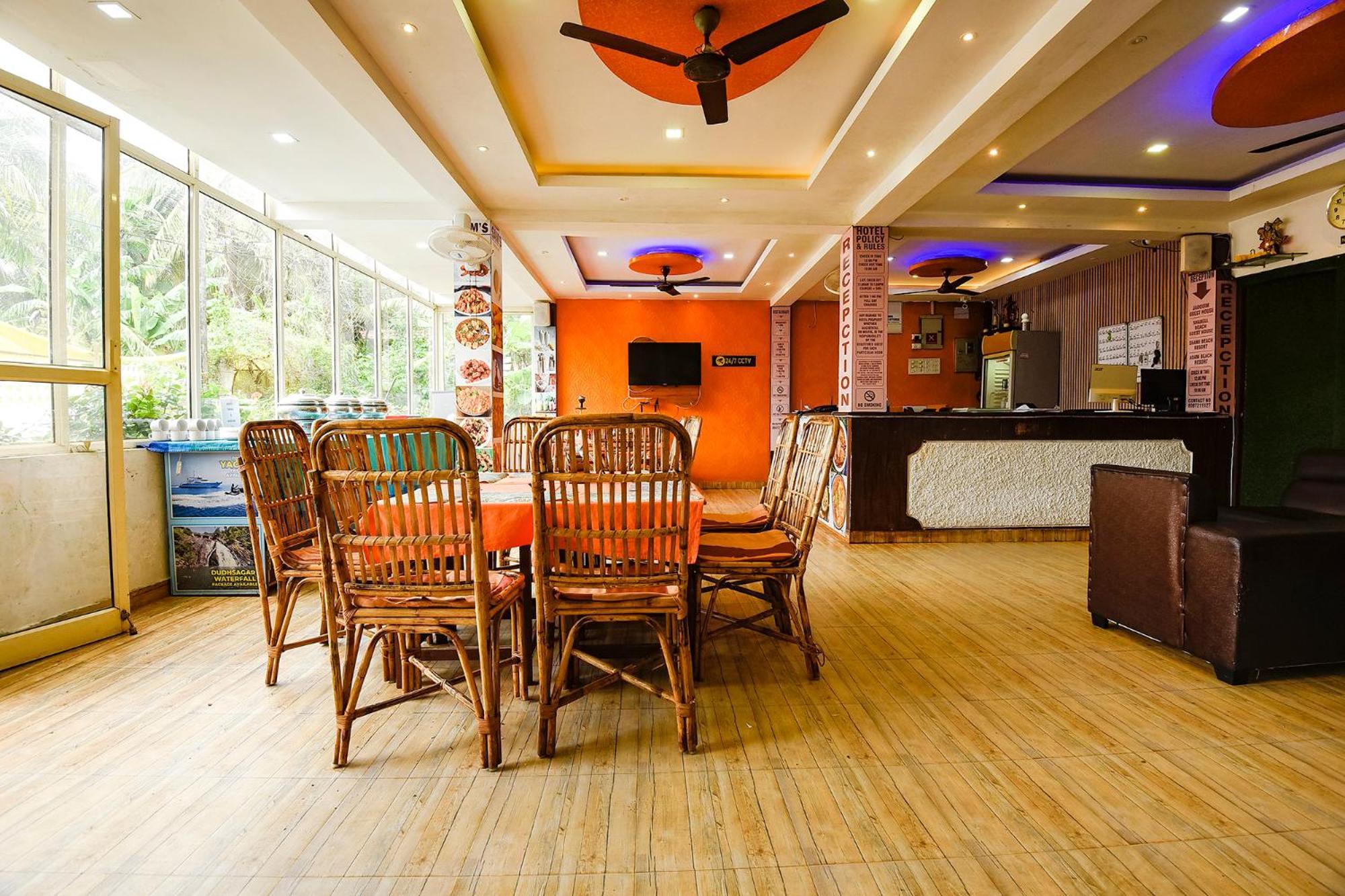 Fabhotel Joaquim Beachside Resort - Nr Tito'S Lane, Baga Beach ภายนอก รูปภาพ